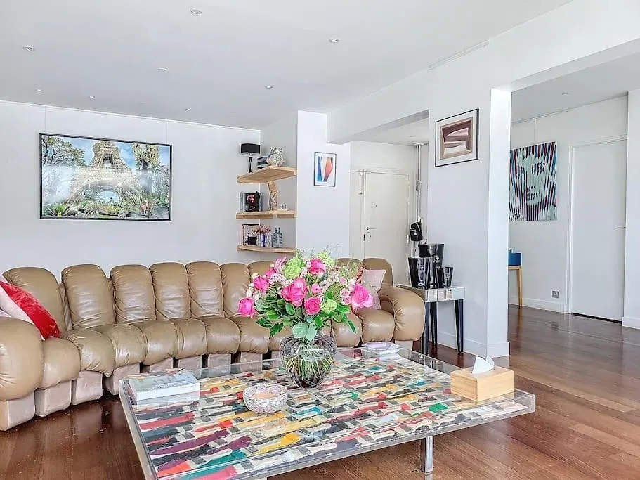 Magnifique 16arr Apartamento